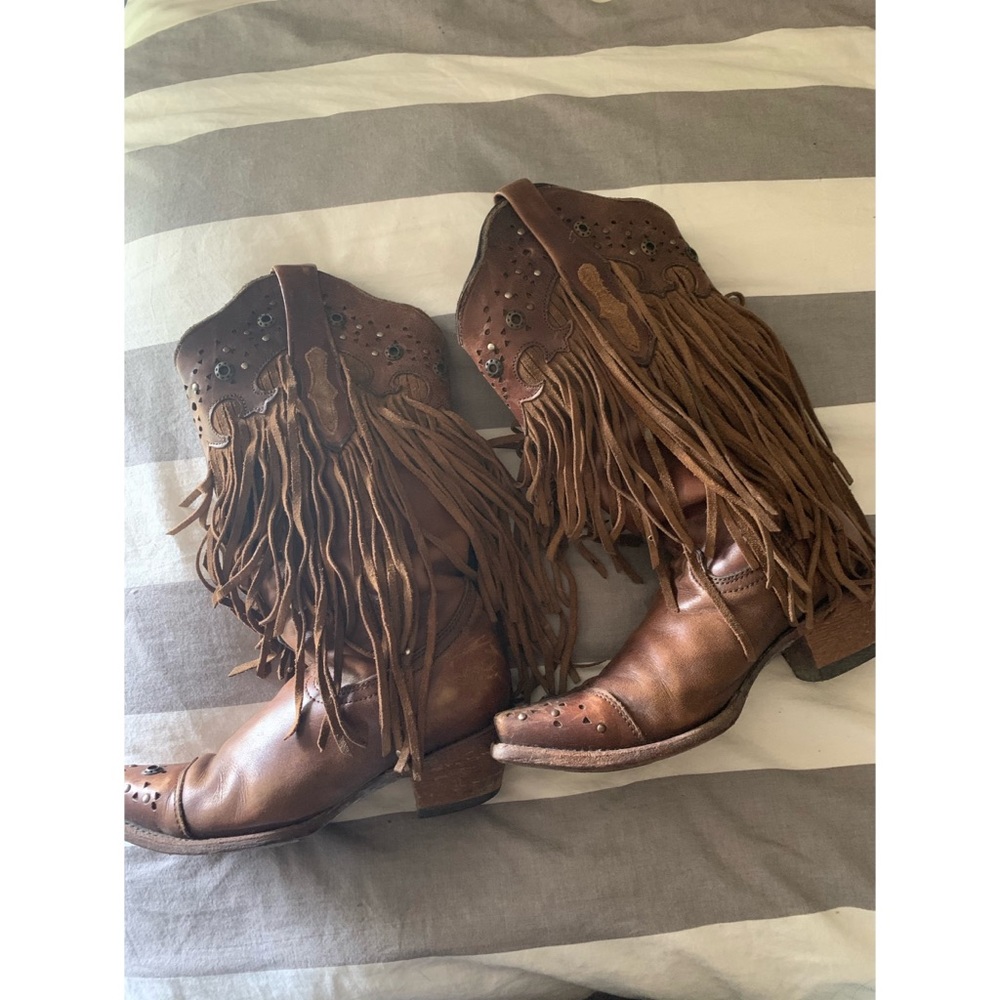 Corral boots